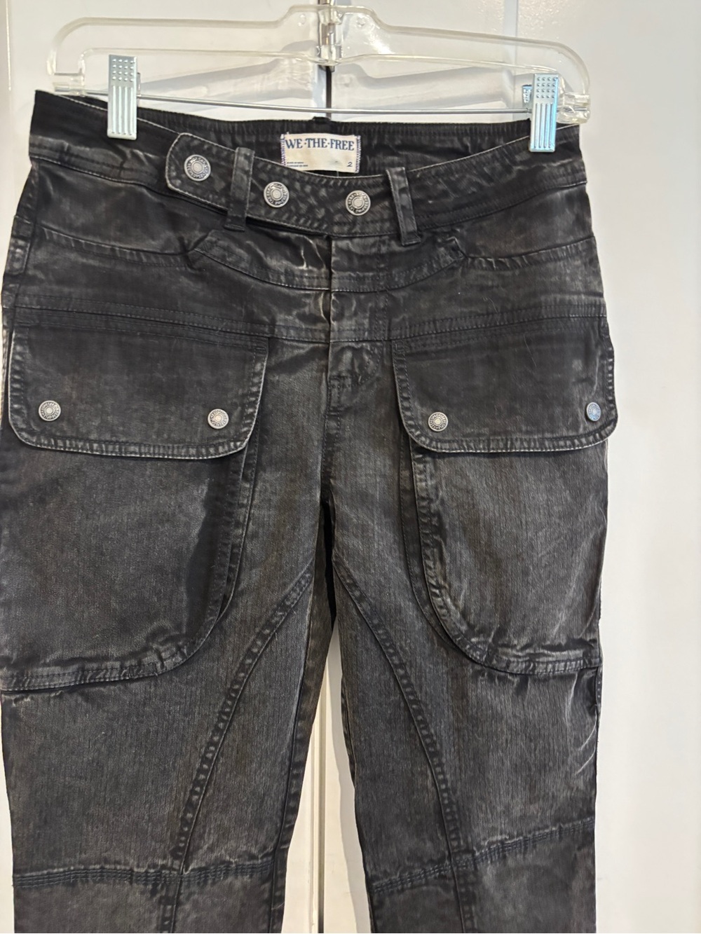 We The Free Hot In It Moto Pants. Size 2 - Picture 3 of 10